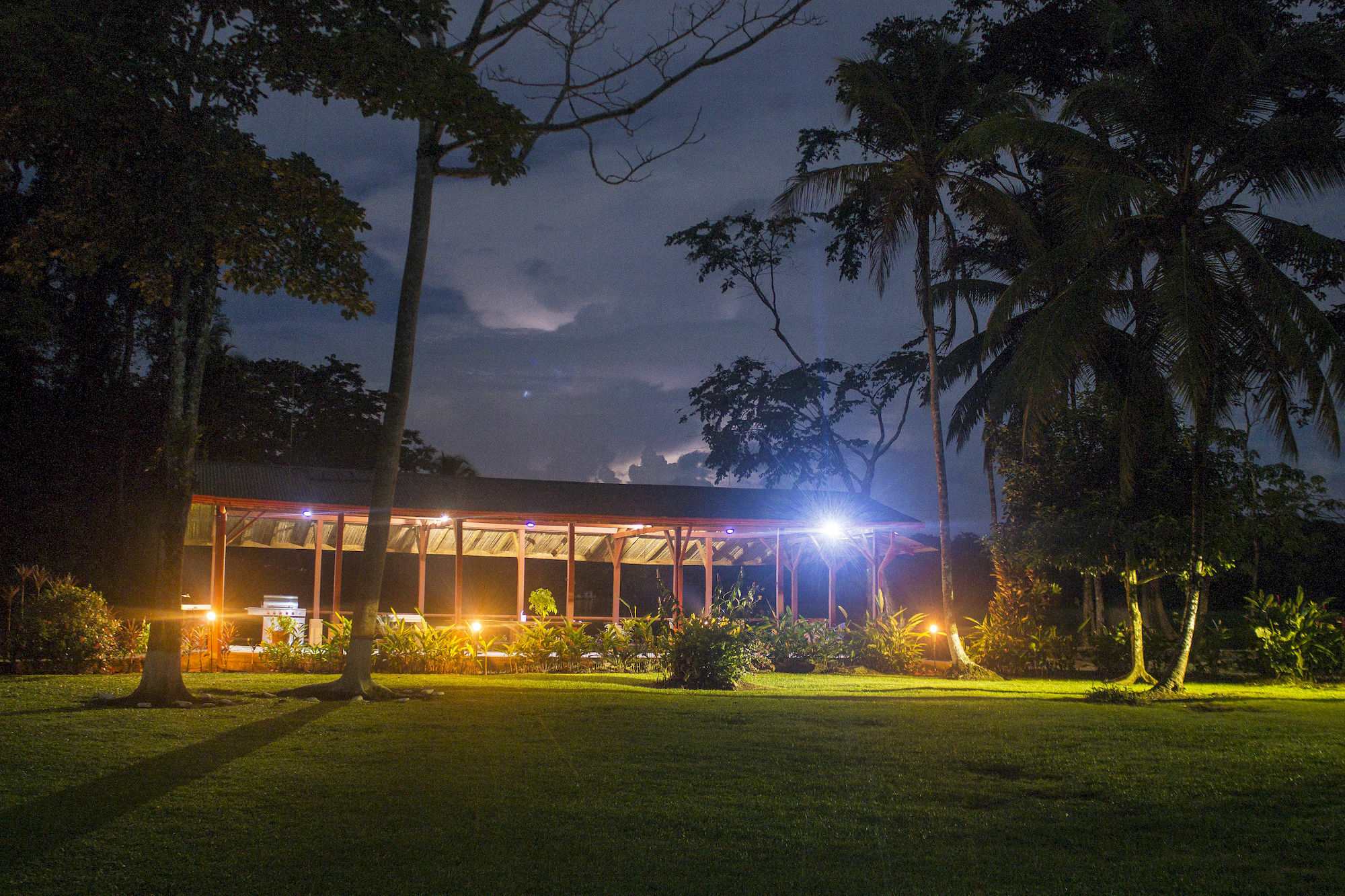 Lirio Lodge Barra de Pacuare Exterior foto