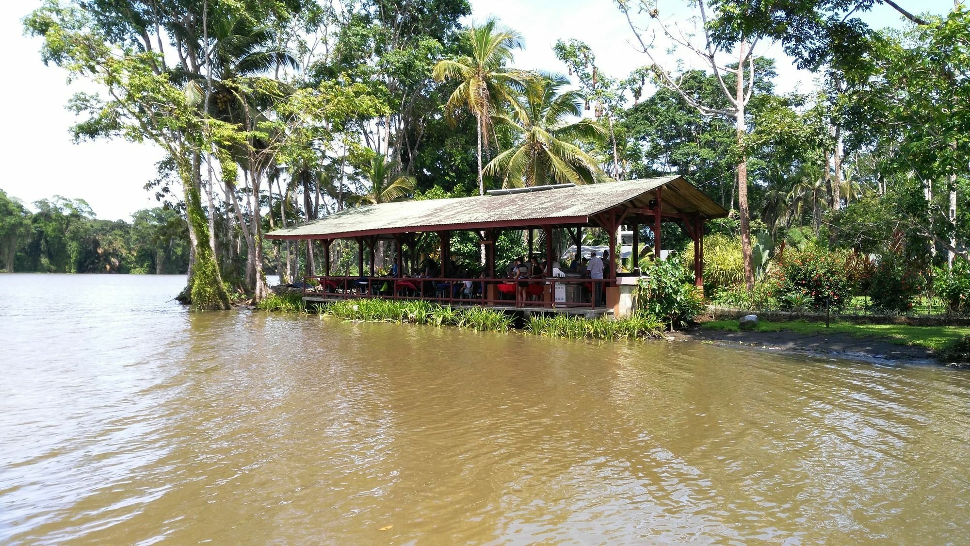 Lirio Lodge Barra de Pacuare Exterior foto